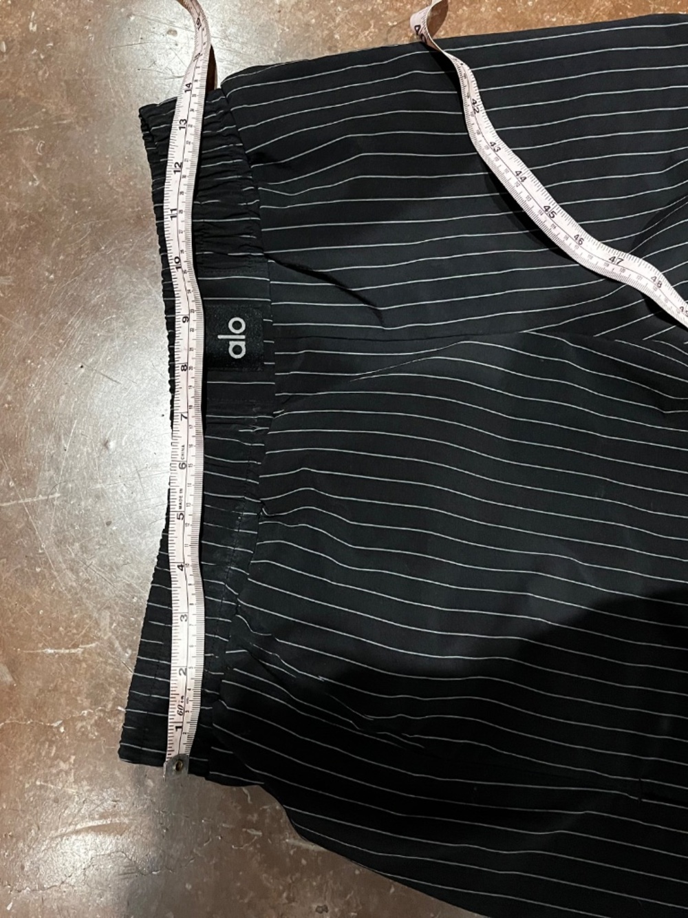 Alo daylight boxer shorts in pinstripe Small black titanium - Picture 4 of 5
